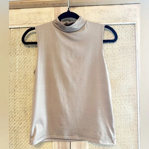 Brit & Bri High Neck Sleeveless Tank Office Workwear Layer Size Medium Tan